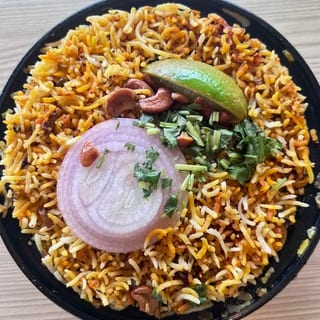 Peppers Boneless Chicken Biryani