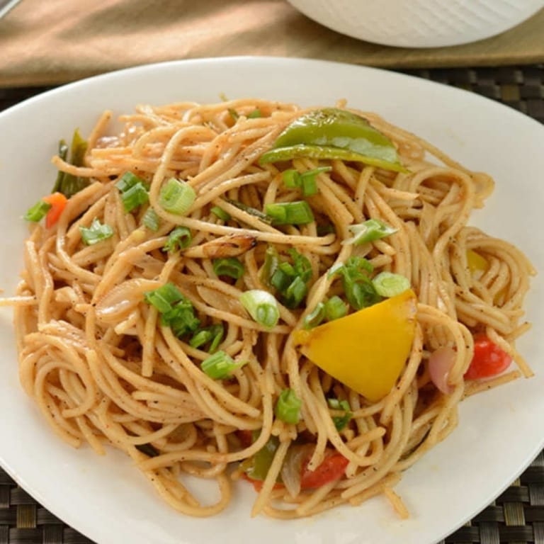 Delicious Hakka Noodles
